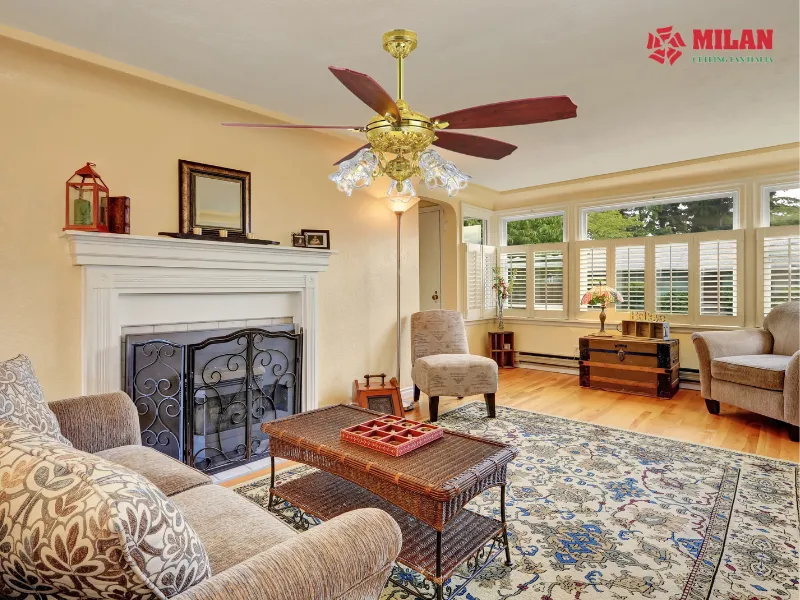 Quạt trần mạ vàng FY966 xứng tầm vị thế gia chủ.