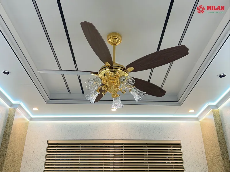 Quạt trần mạ vàng cho biệt thự tại Bắc Ninh.