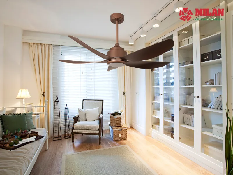 quat-tran-sai-canh-lon-fy568